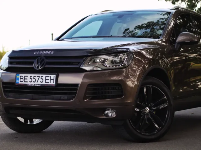 Volkswagen Touareg - фото 2