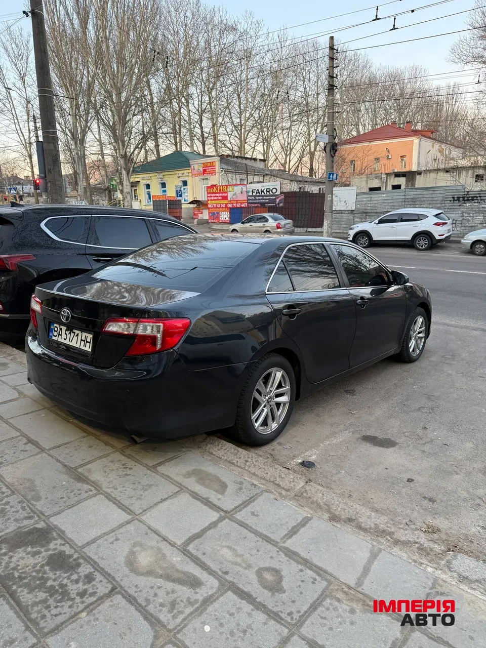 Toyota Camry - фото 3