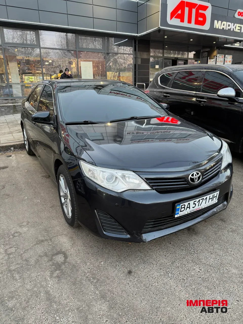 Toyota Camry - фото 2
