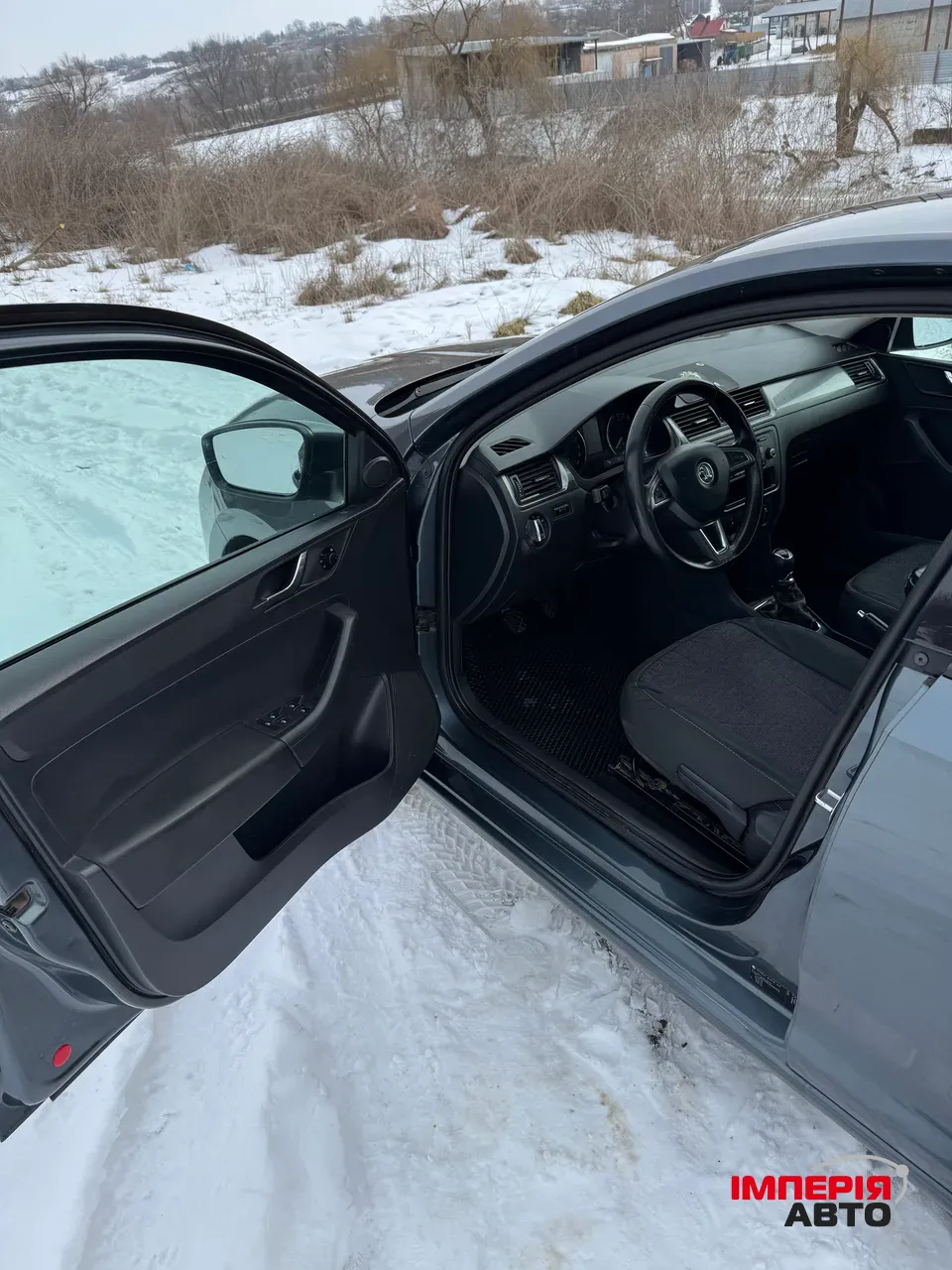 Skoda Rapid - фото 8