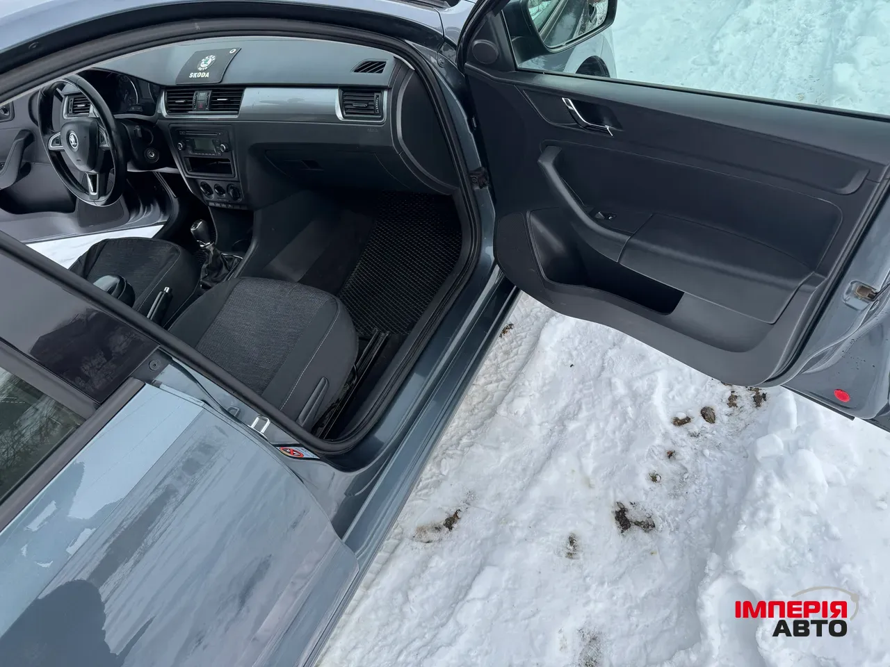 Skoda Rapid - фото 10