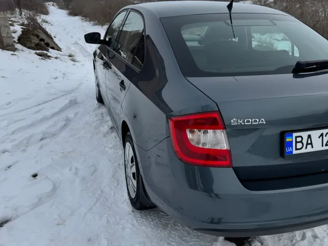 Skoda Rapid - фото 3