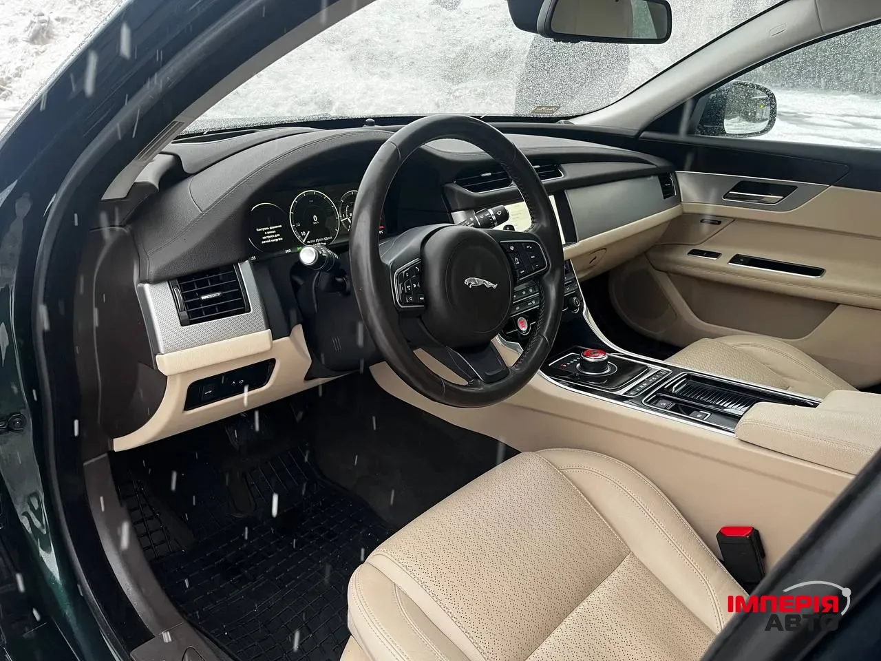 Jaguar XF - фото 13