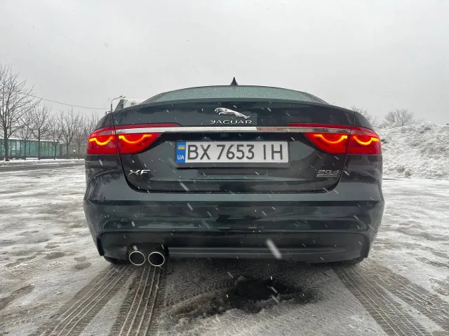 Jaguar XF - фото 5