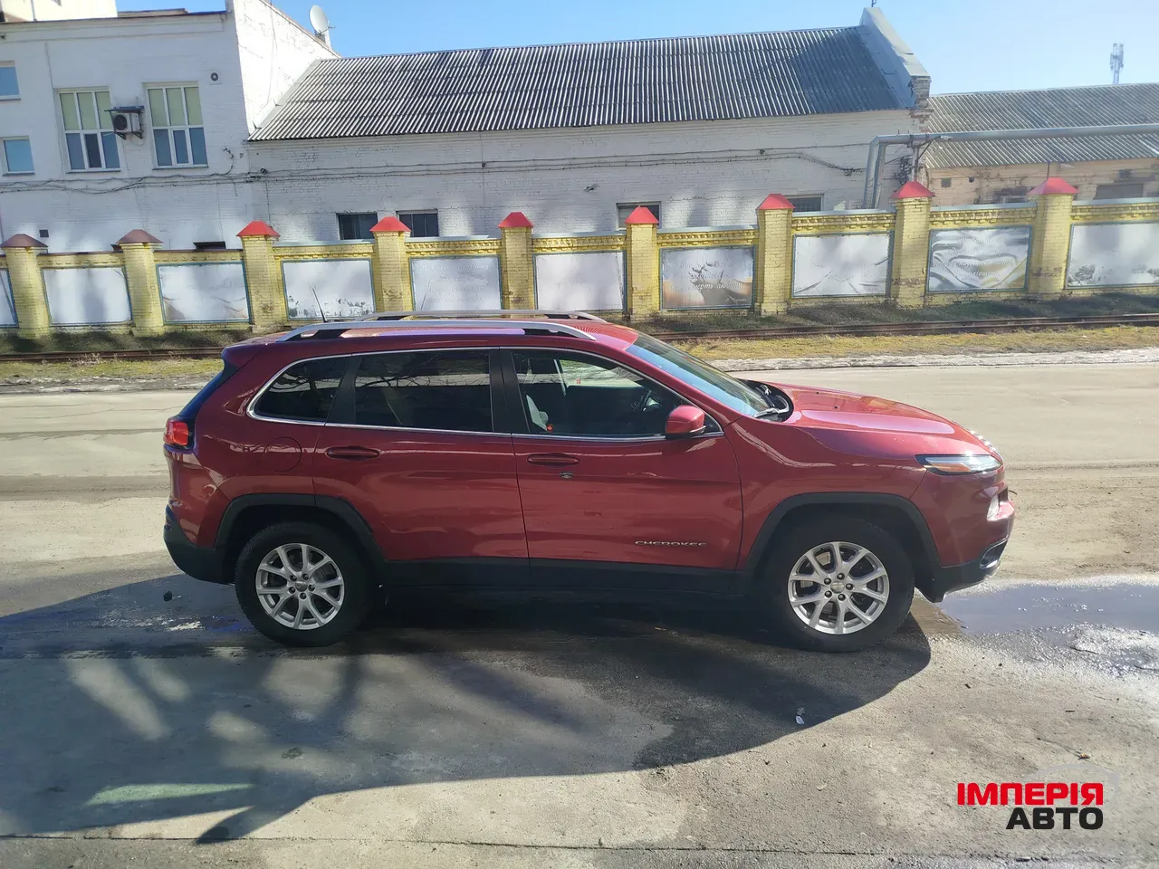 Jeep Cherokee - фото 5