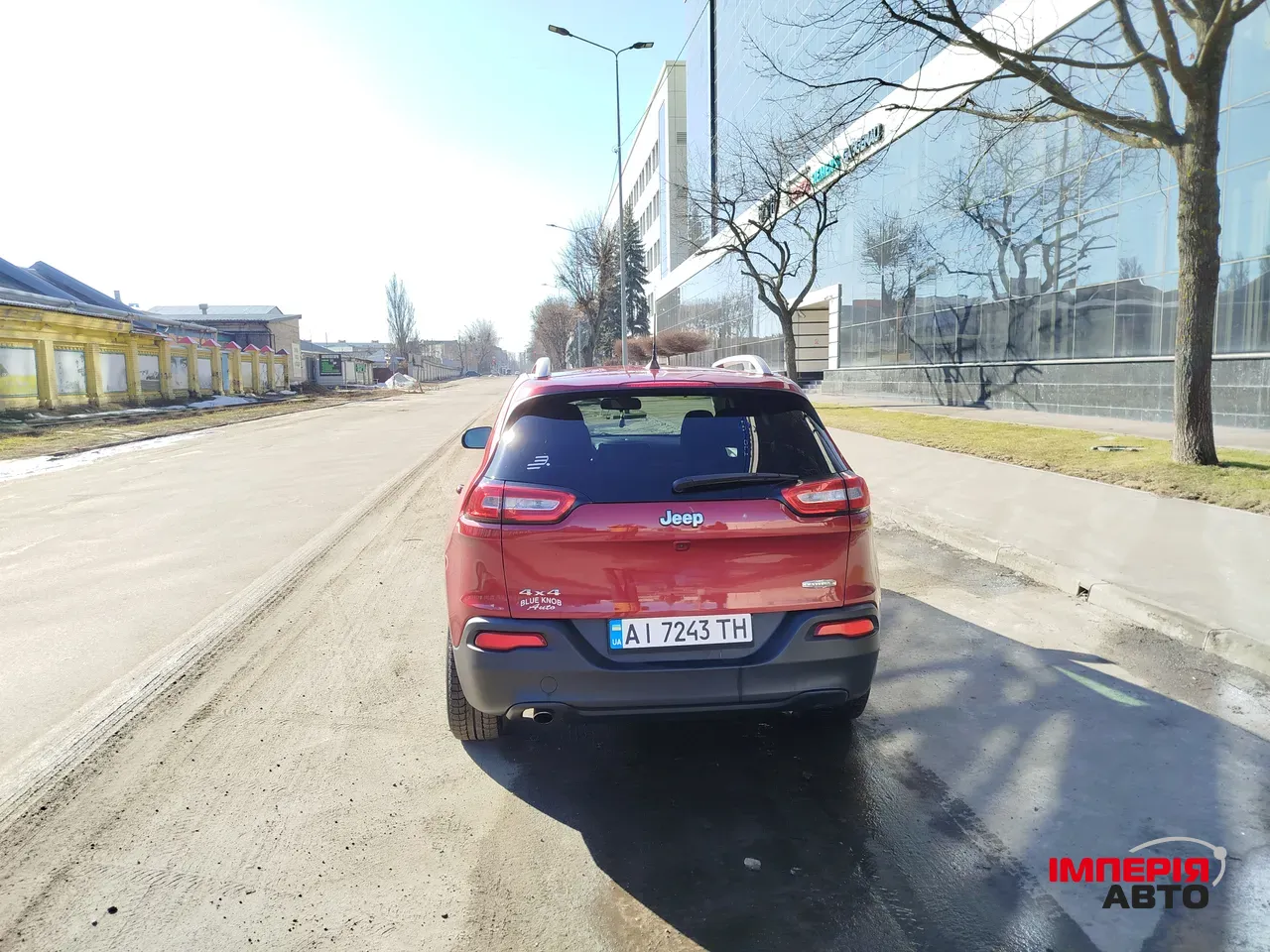 Jeep Cherokee - фото 9