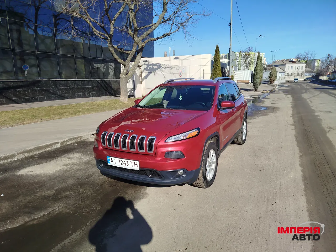 Jeep Cherokee - фото 1