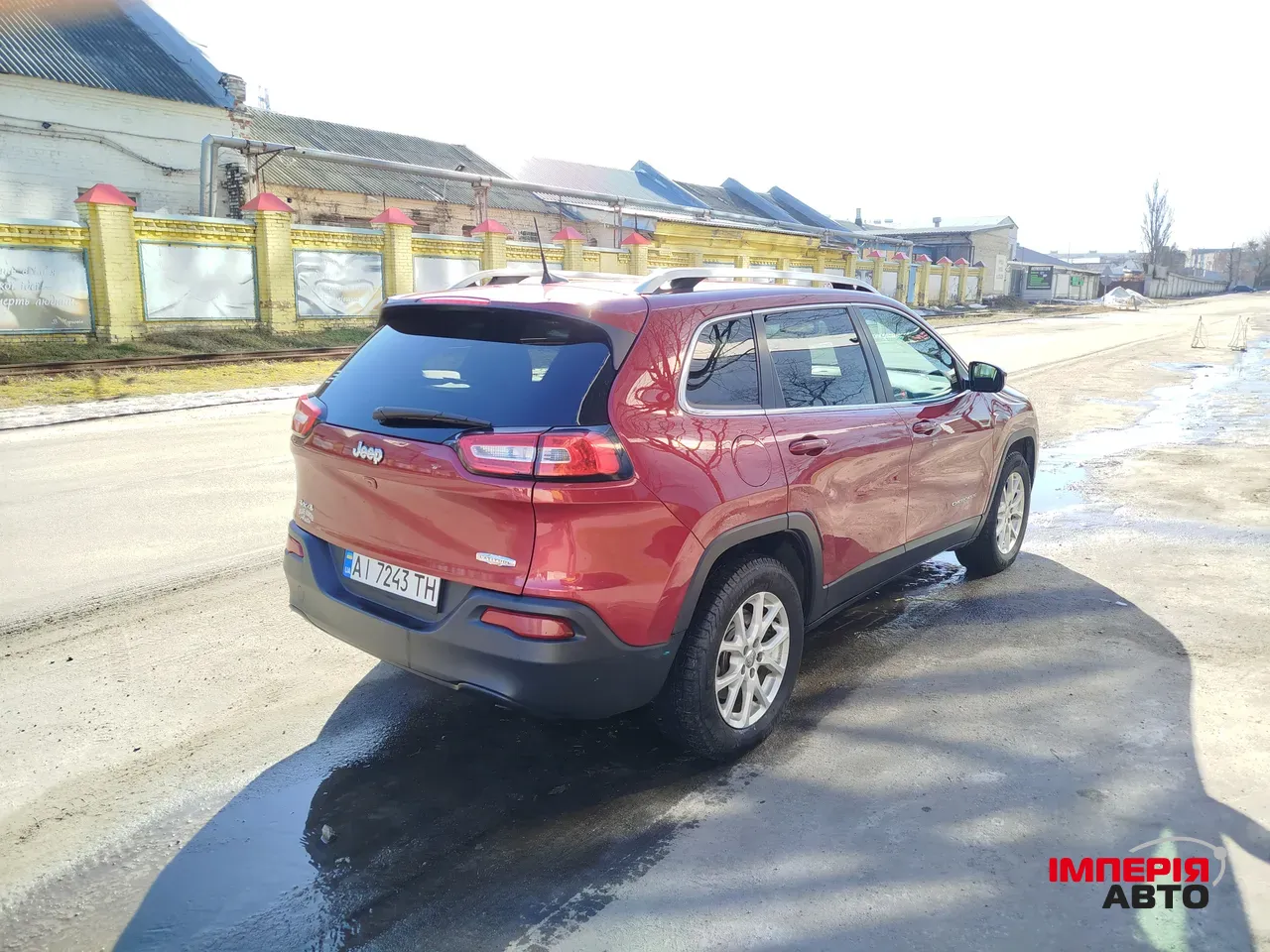 Jeep Cherokee - фото 7