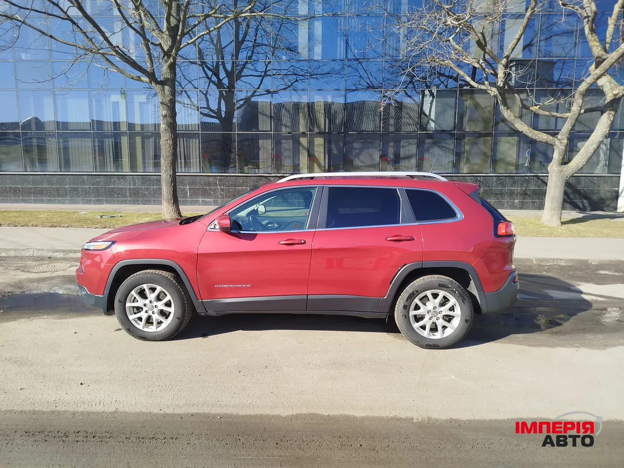 Jeep Cherokee - фото 11