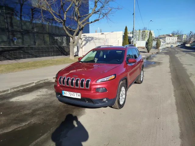 Jeep Cherokee - фото 1