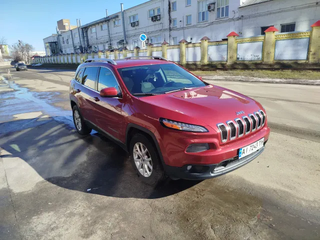 Jeep Cherokee - фото 3