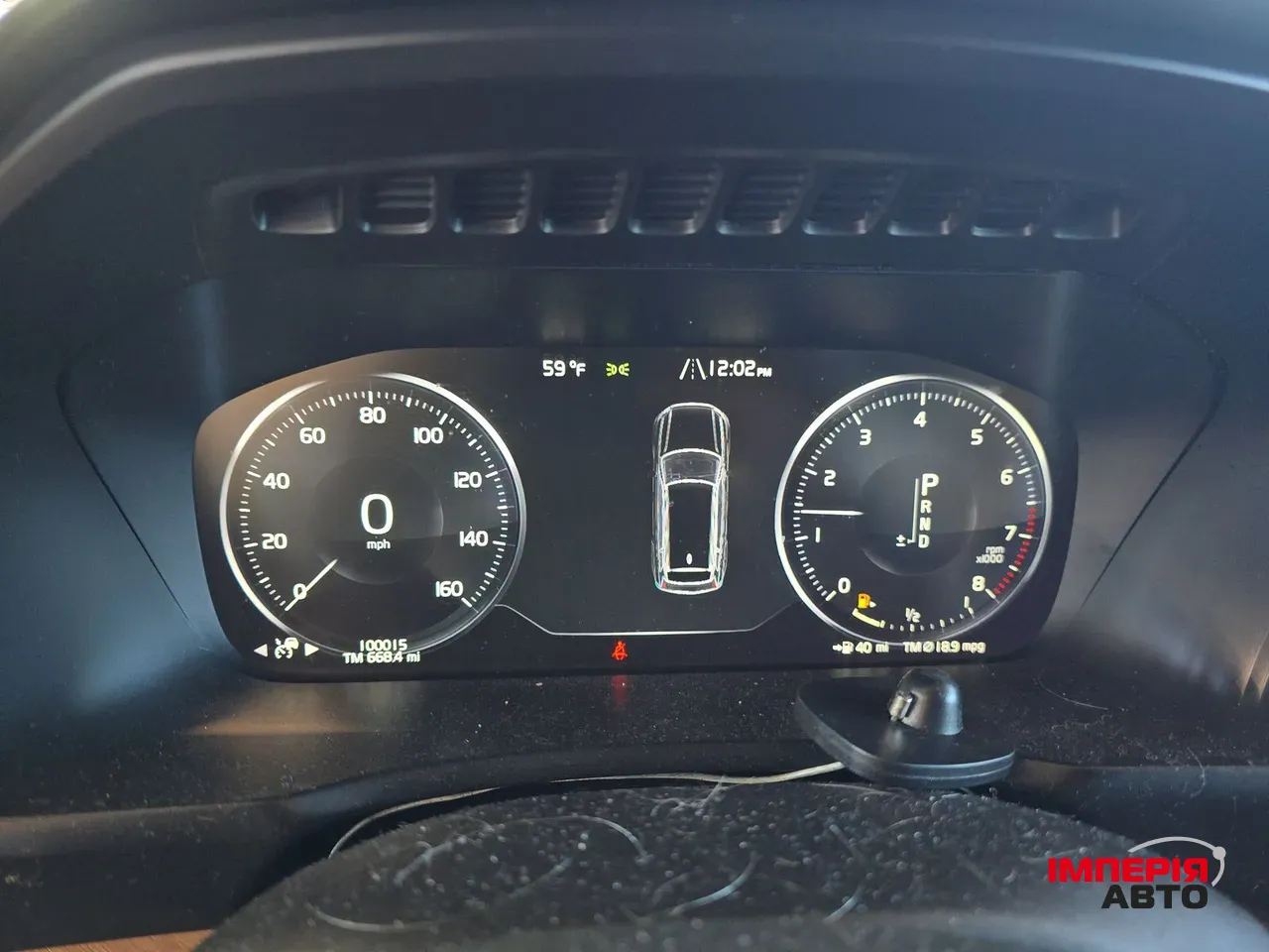 Volvo XC90 - фото 7