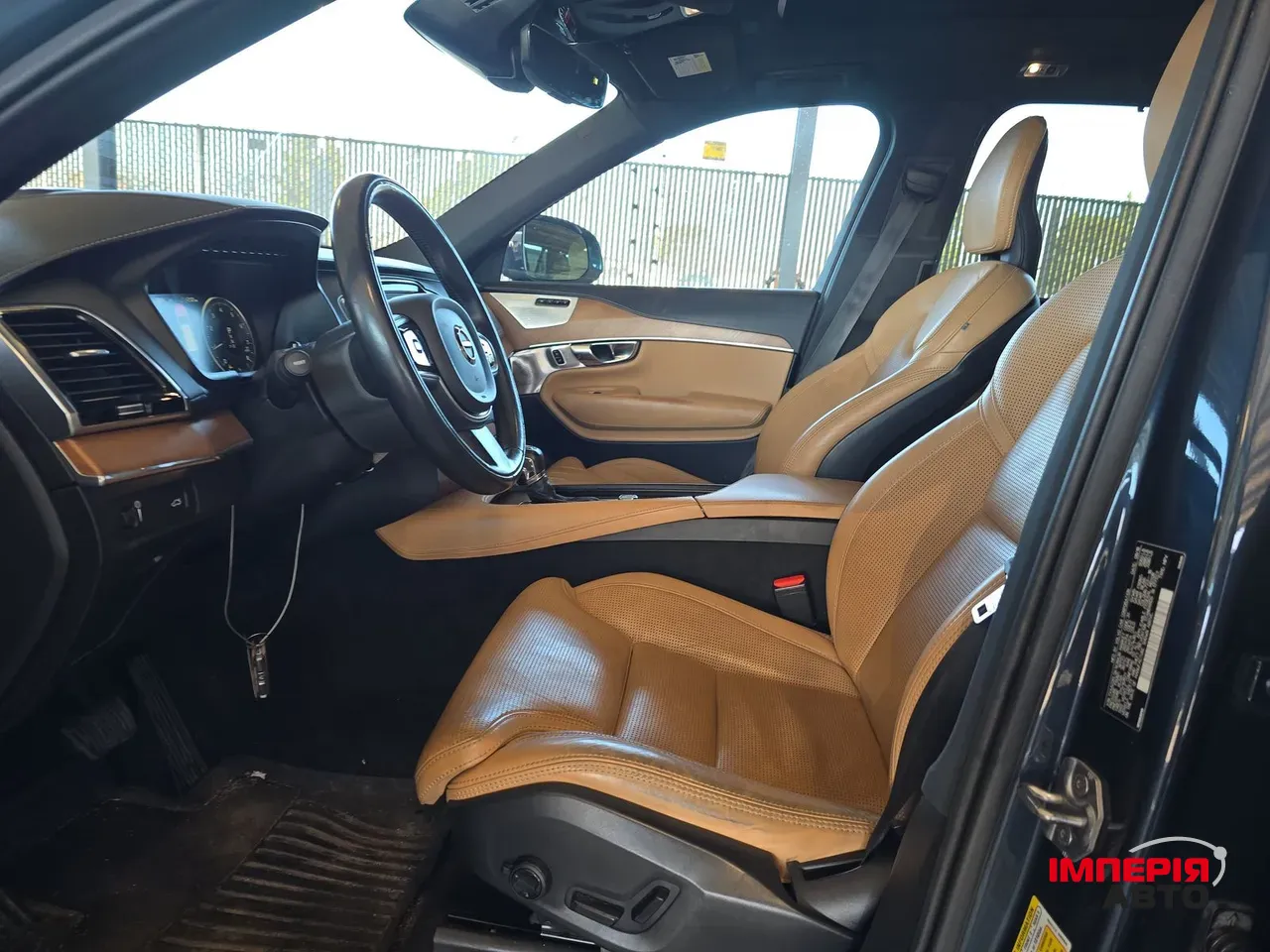 Volvo XC90 - фото 4