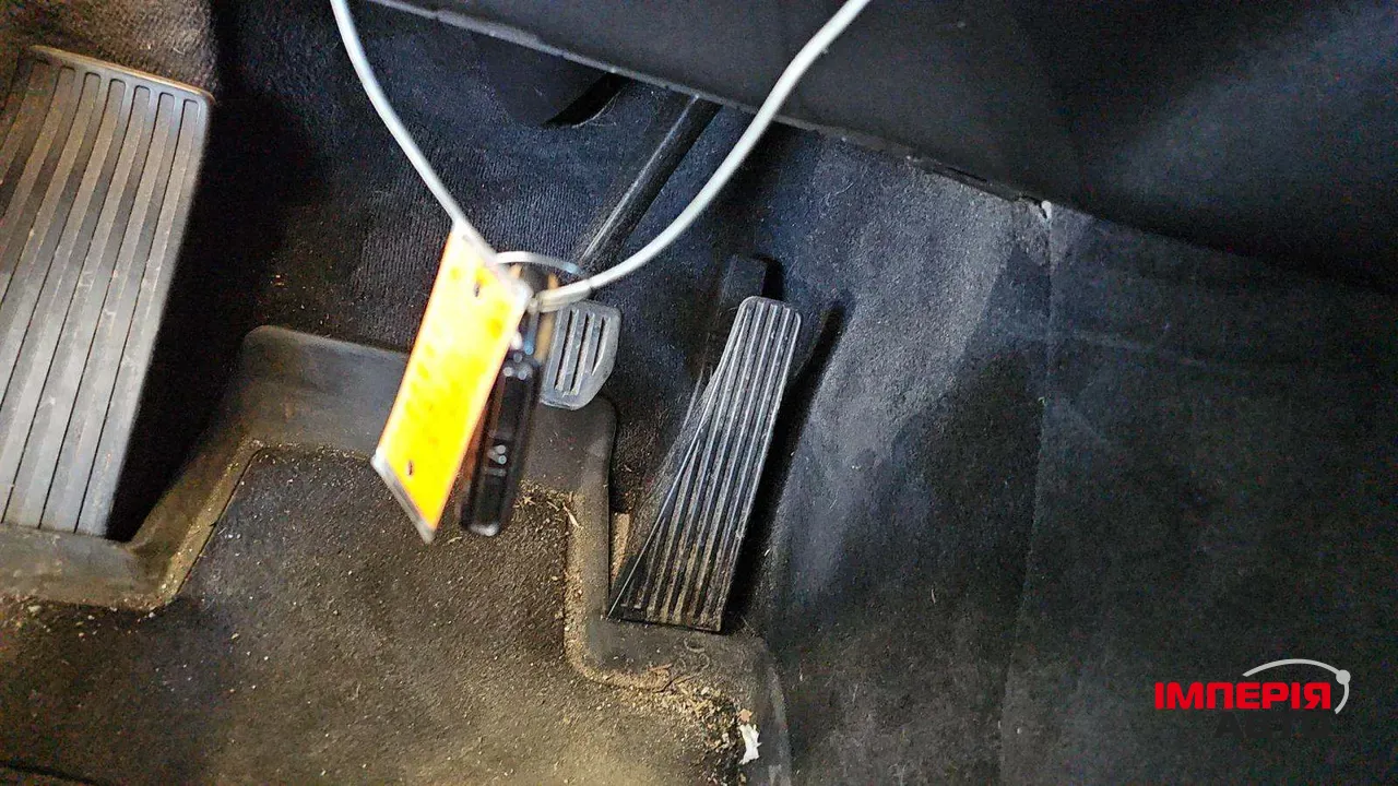 Volvo XC90 - фото 12