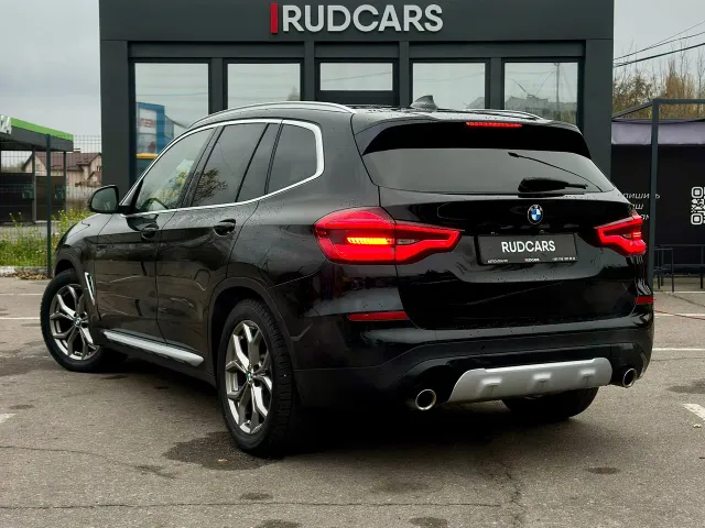 BMW X3 - фото 3