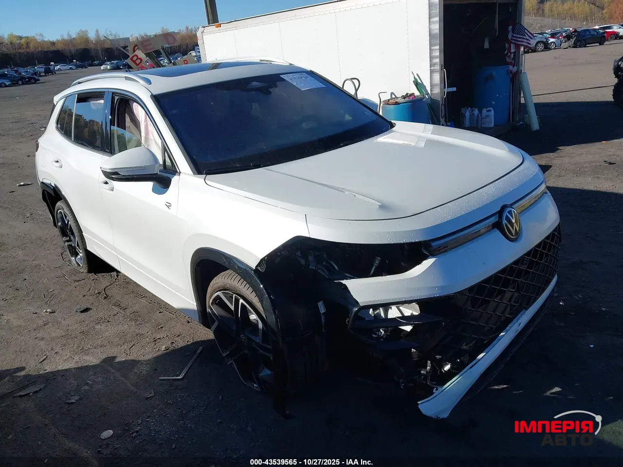 Volkswagen Tiguan - фото 3