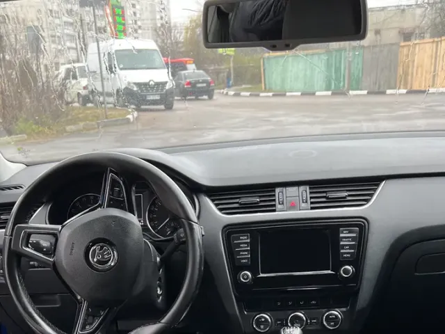 Skoda Octavia - фото 3