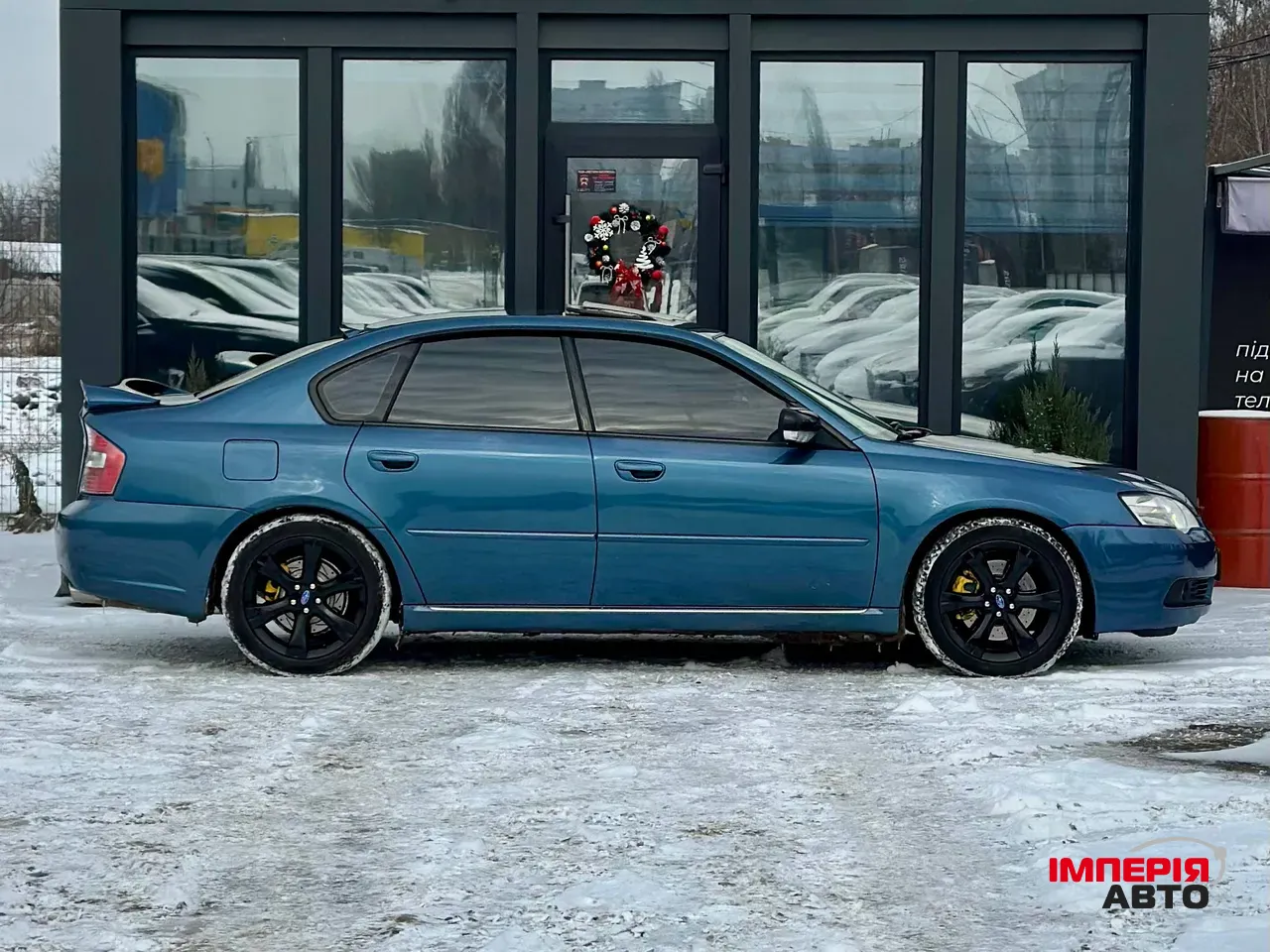 Subaru Legacy - фото 2