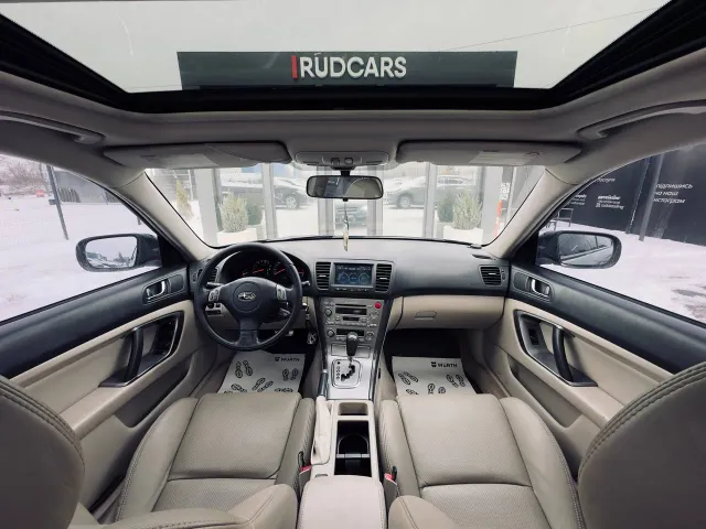 Subaru Legacy - фото 4