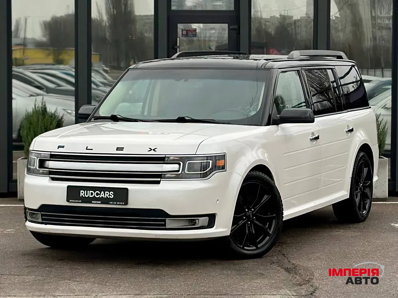Ford Flex - фото 1