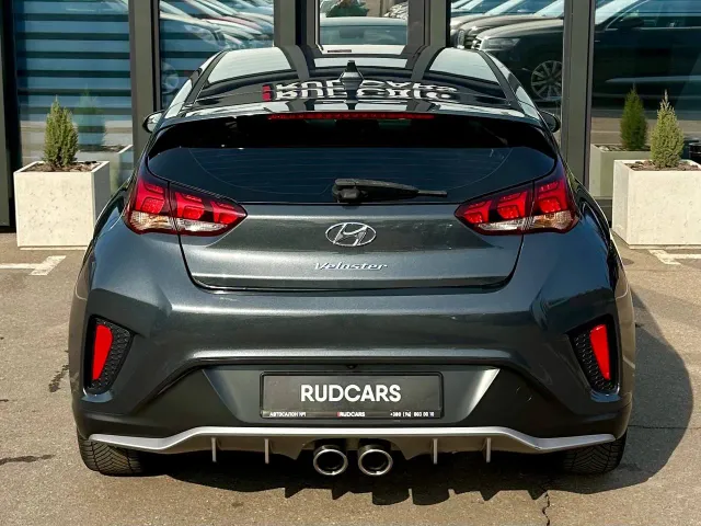 Hyundai Veloster - фото 5