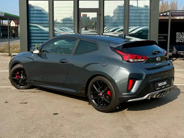 Hyundai Veloster - фото 4