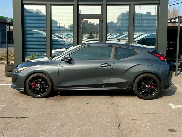 Hyundai Veloster - фото 3
