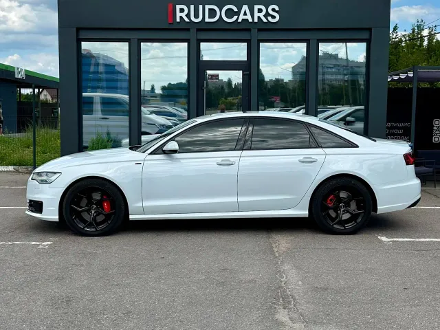 Audi A6 - фото 3