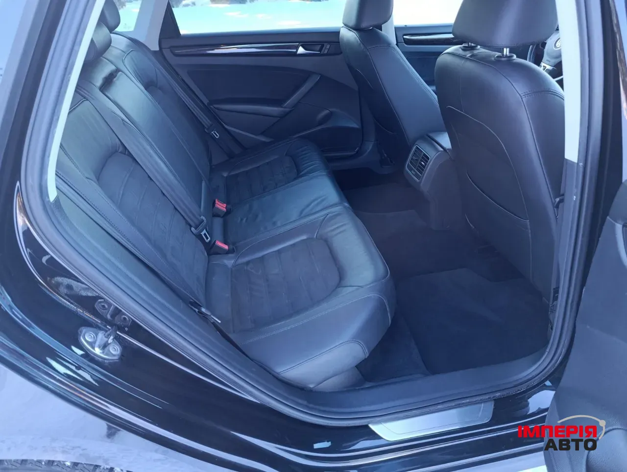 Volkswagen Passat - фото 7