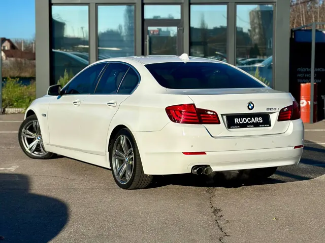 BMW 5 серії - фото 3