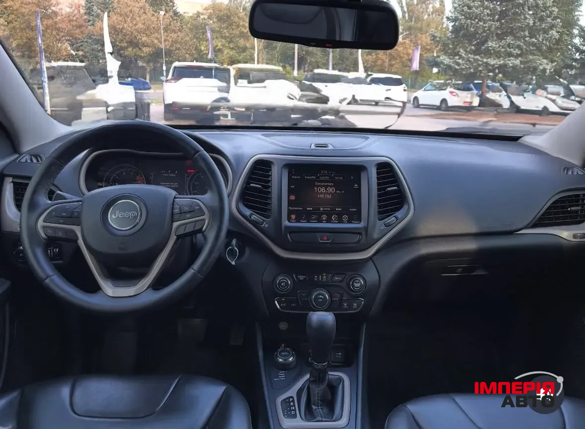 Jeep Cherokee - фото 9