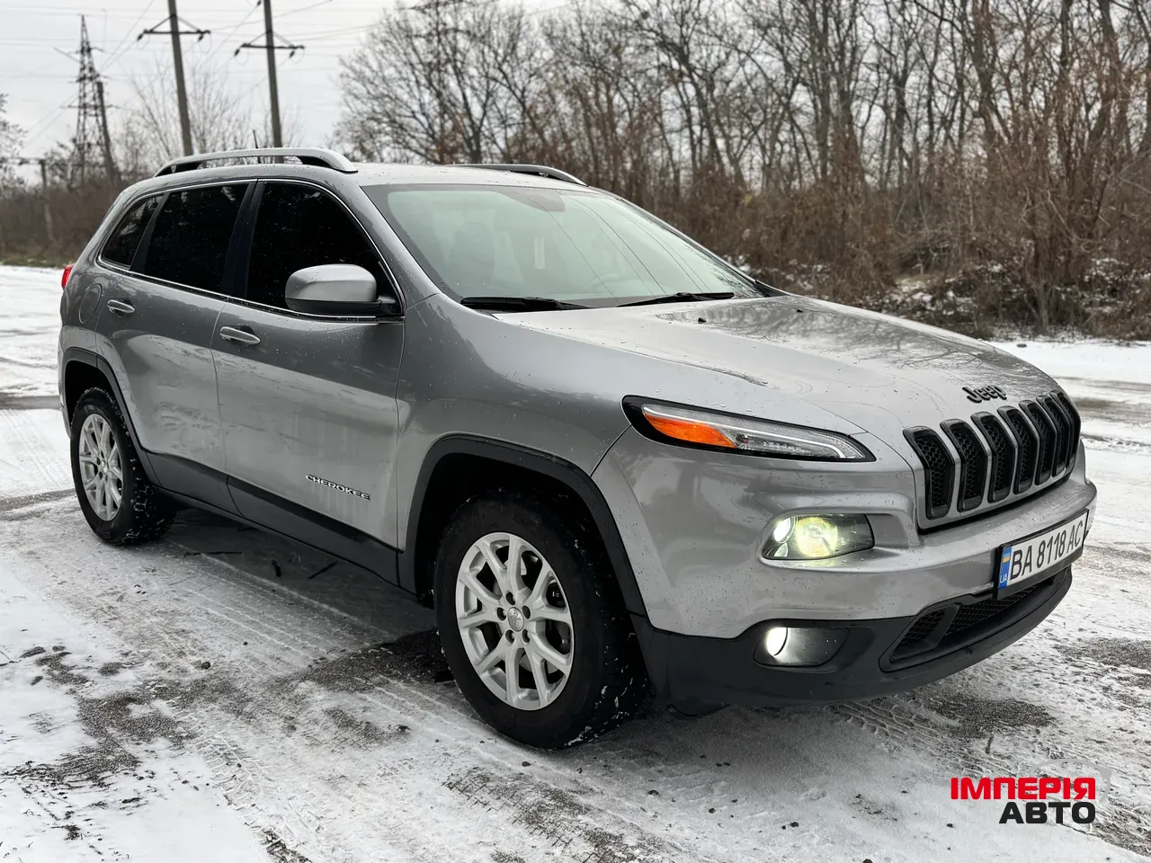 Jeep Cherokee - фото 3