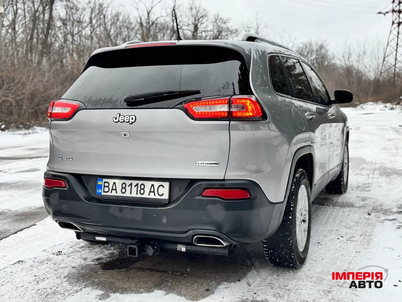 Jeep Cherokee - фото 4