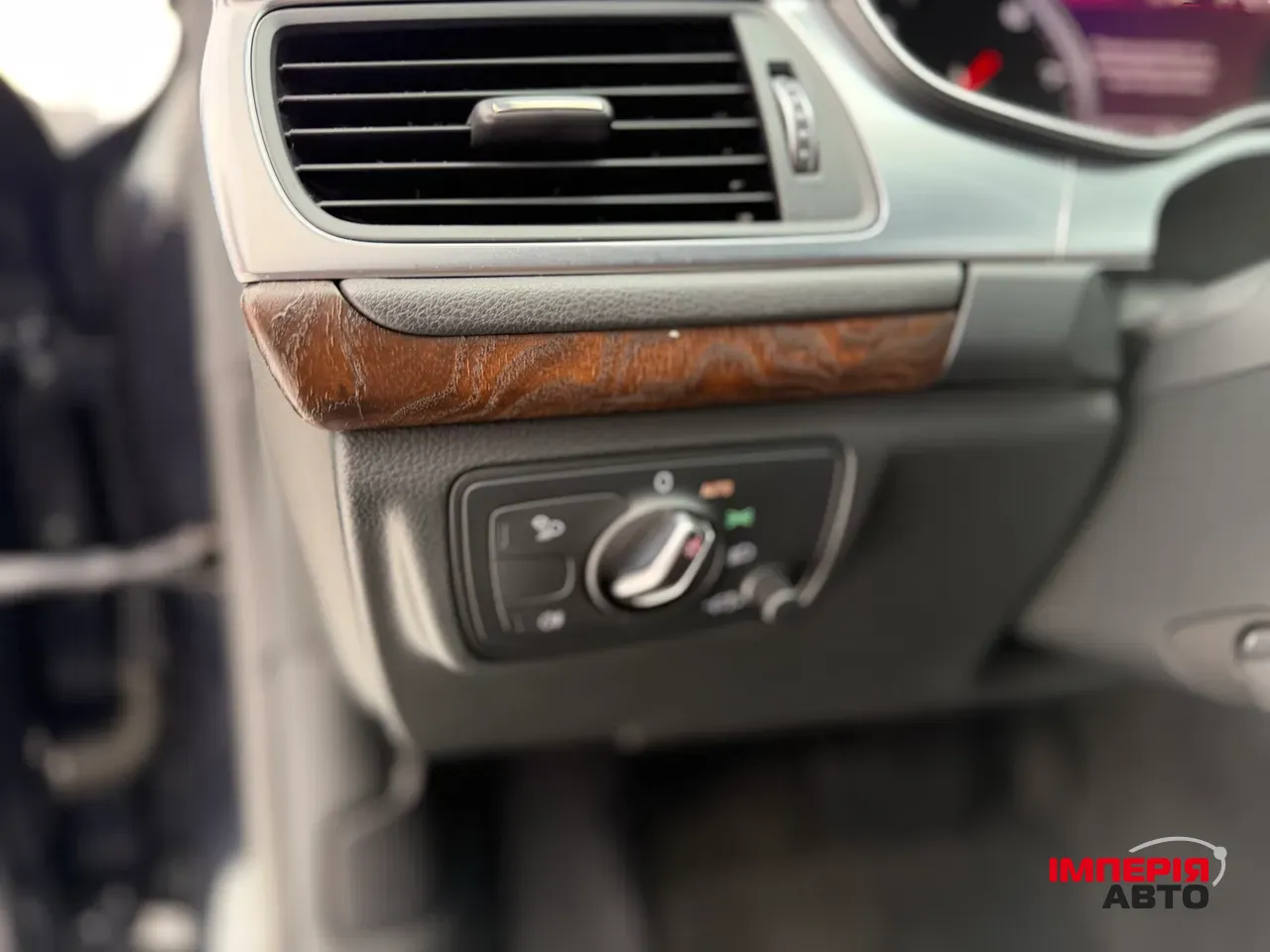 Audi A7 - фото 8