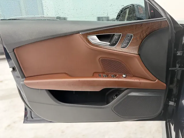 Audi A7 - фото 5