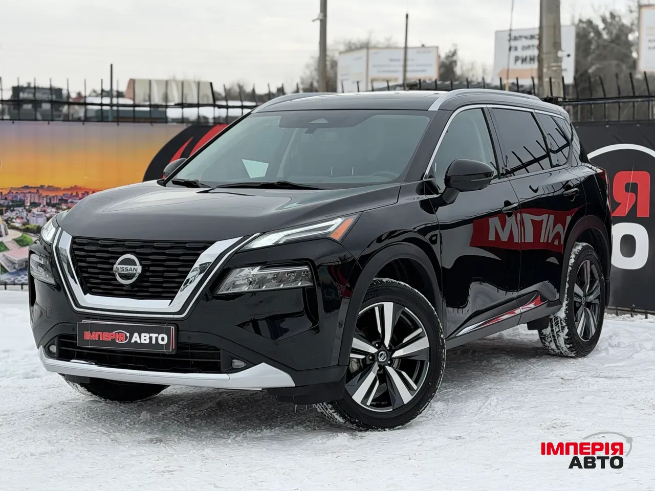 Nissan Rogue - фото 1