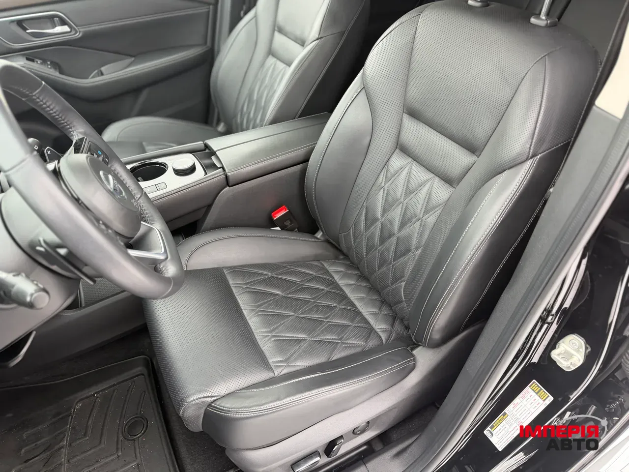 Nissan Rogue - фото 8