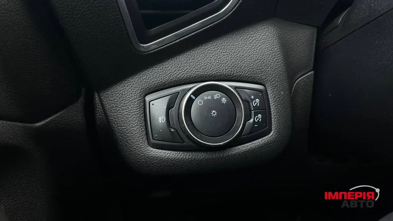 Ford C-MAX - фото 27