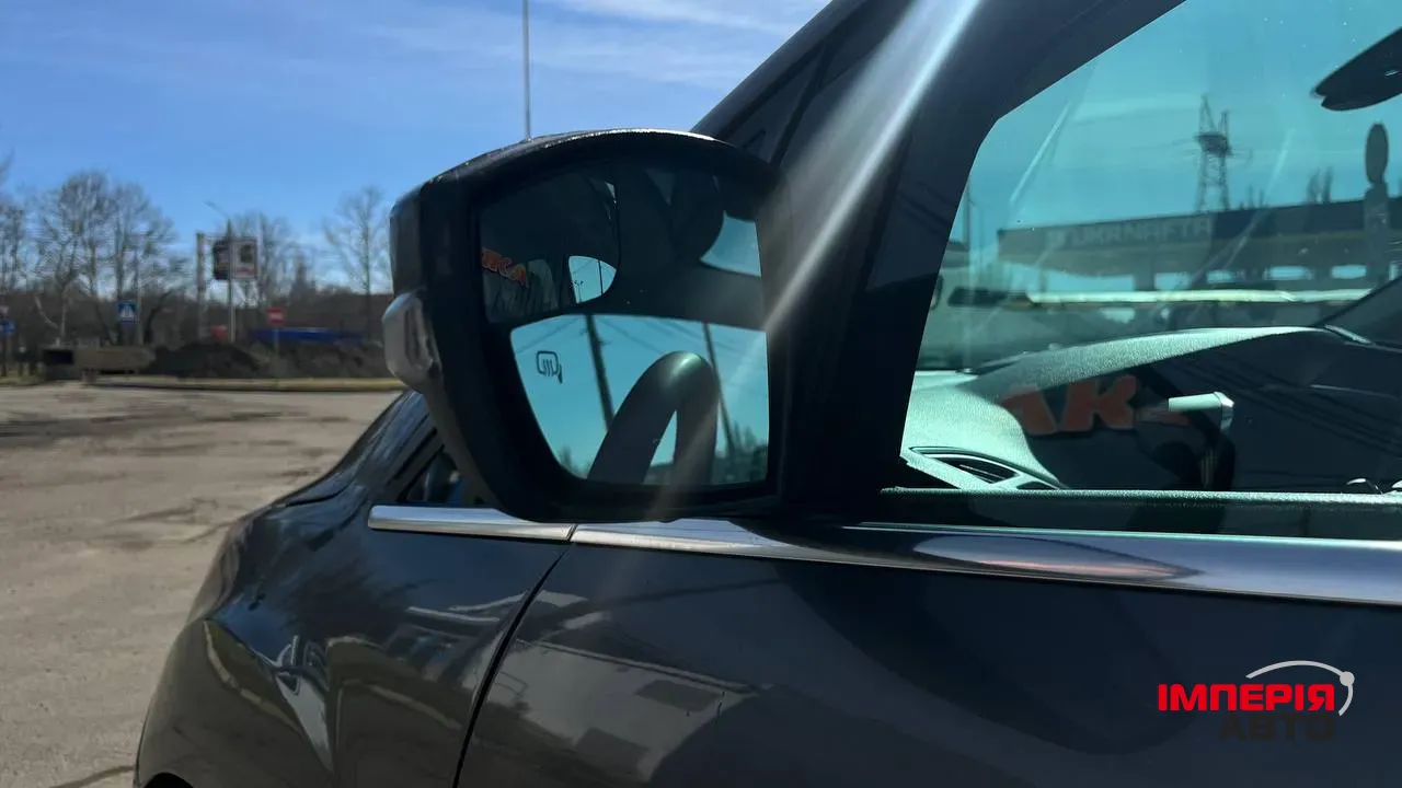 Ford C-MAX - фото 7