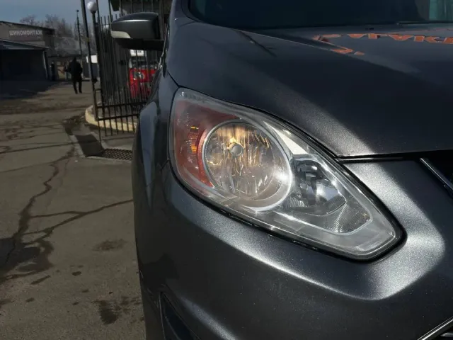 Ford C-MAX - фото 3