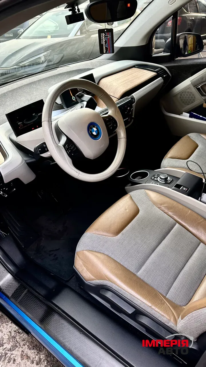 BMW i3 - фото 6