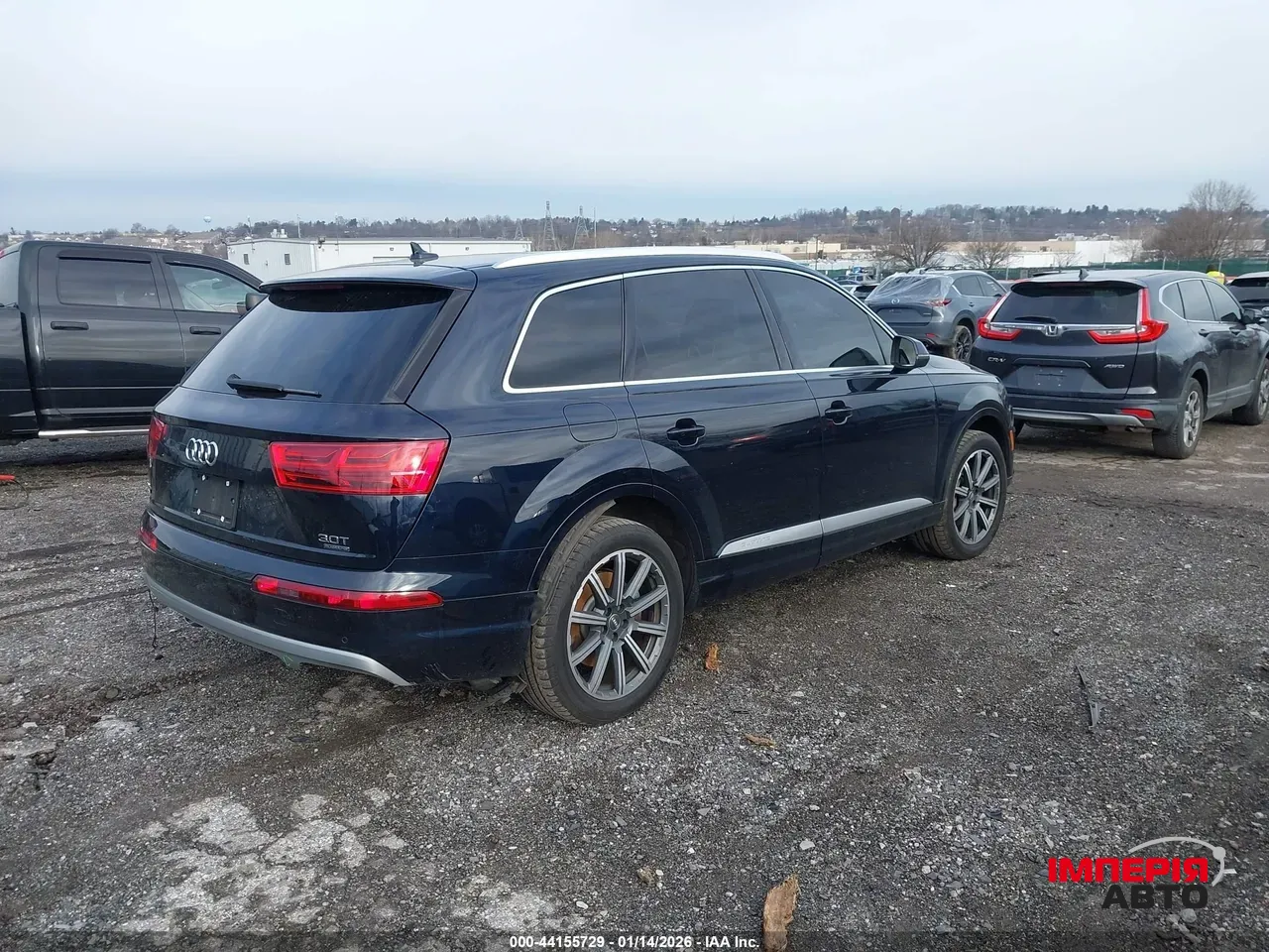 Audi Q7 - фото 9