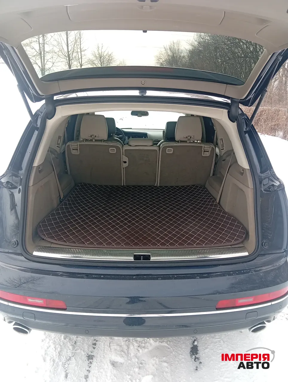 Audi Q7 - фото 9