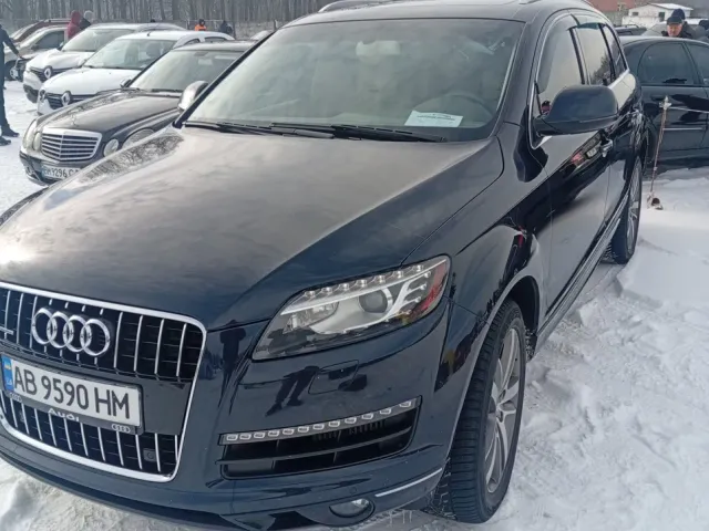 Audi Q7 - фото 4