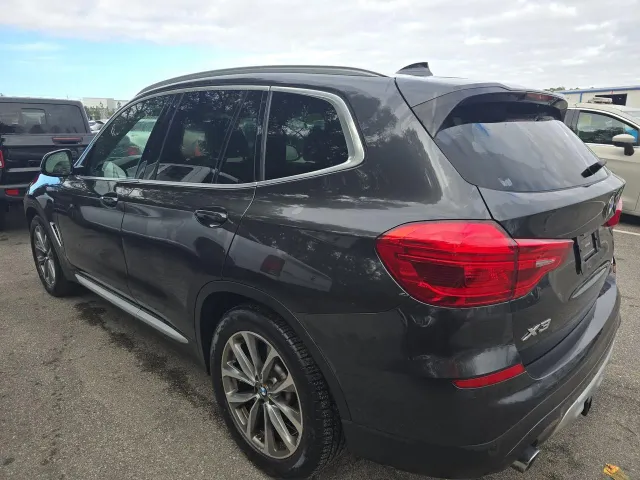 BMW X3 - фото 4