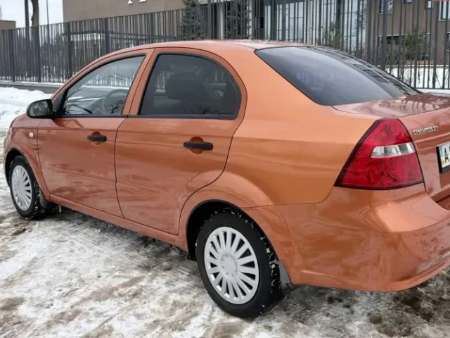 Chevrolet Aveo - фото 4