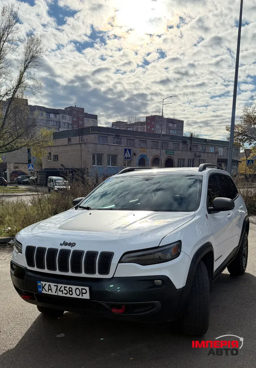 Jeep Cherokee - фото 5