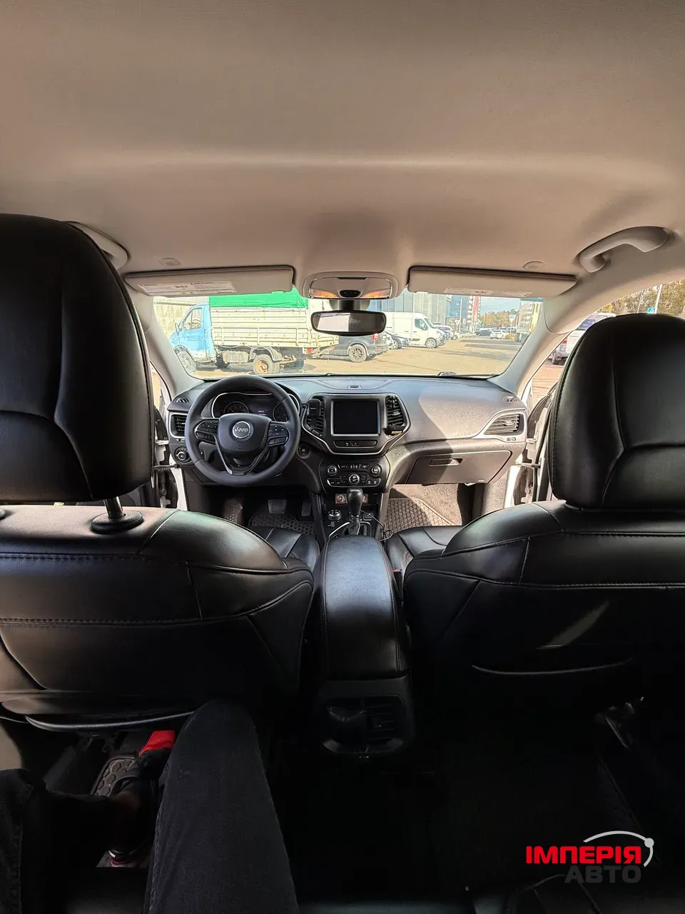 Jeep Cherokee - фото 8