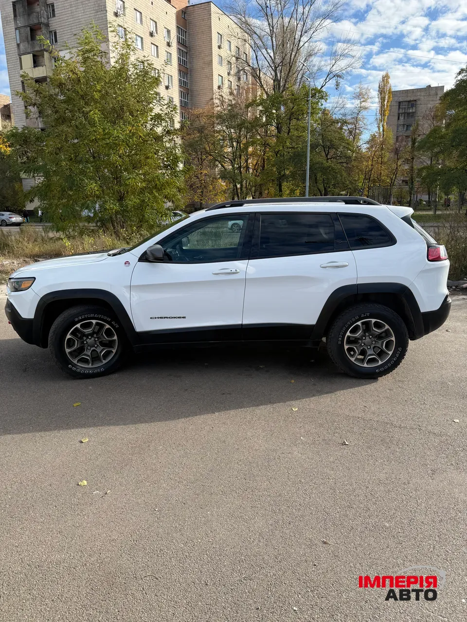 Jeep Cherokee - фото 7