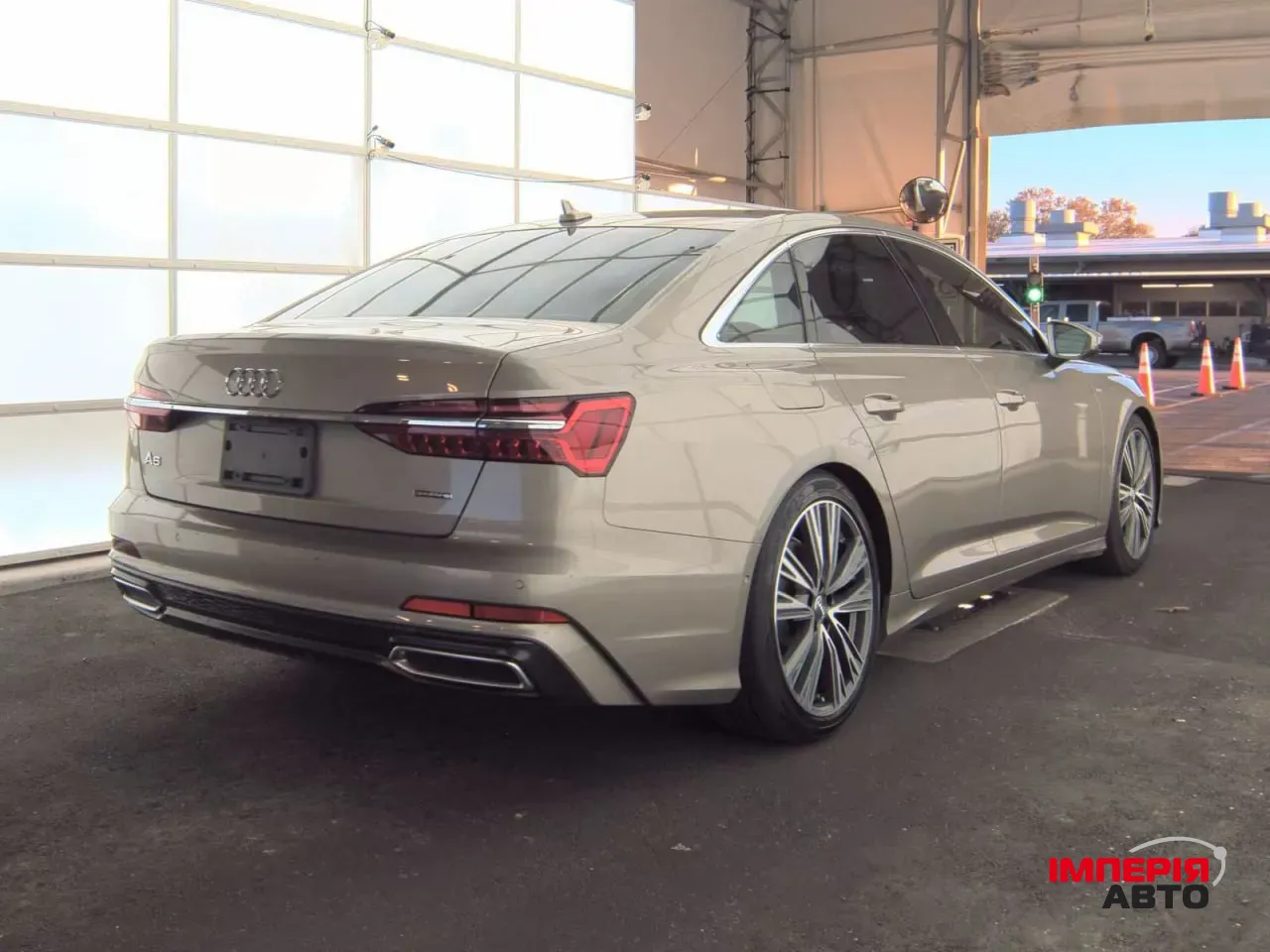 Audi A6 - фото 2